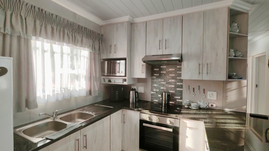 2 Bedroom Property for Sale in Tergniet Western Cape
